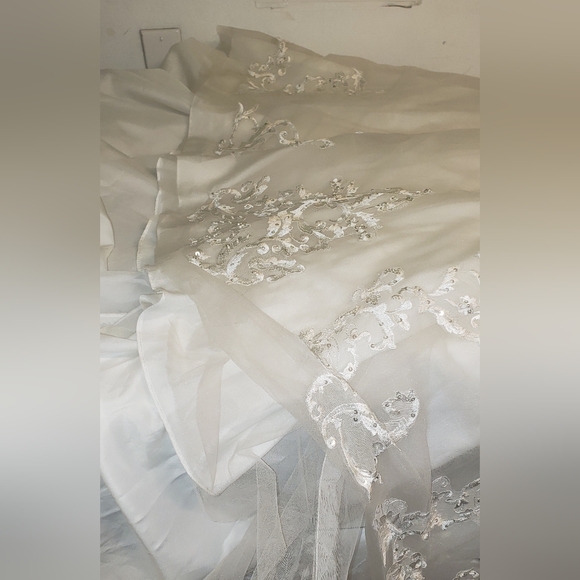 Nina Canacci Ivory Embroidered Wedding Dress - Picture 11 of 15